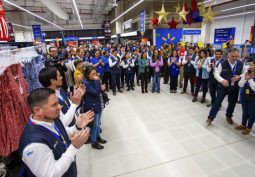 Con un aporte al empleo de 270 nuevos puestos de trabajo Walmart Chile llega a San Pedro de la Paz y Talcahuano
